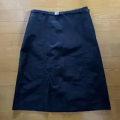 Burberry 黒タイトスカート ウエストバックル付き