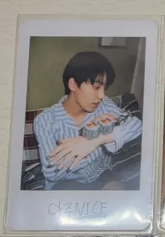 Item thumbnail for item d192276f-03f7-4097-b33f-803dca14d255