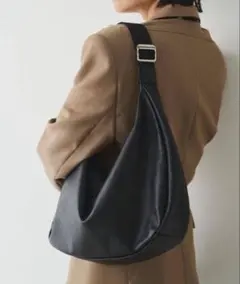 【タグ付き新品未使用】russet ラシットソフトレザーラウンドビッグショルダー