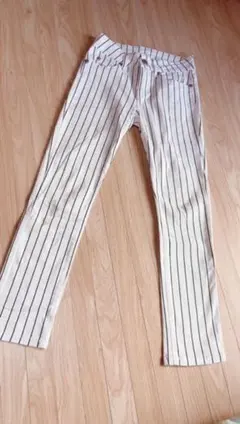 パンツのサムネイル