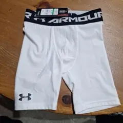 未使用　アンダーアーマー コンプレッション ショートタイツ　ヒートギア　キッズ