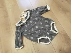 tete a tete　テータテート　グレー 花柄ロンパース 長袖
