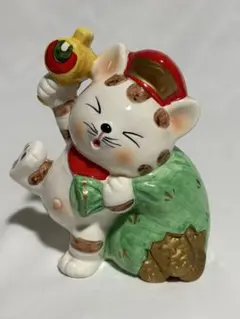 ヴィンテージ 伊万里焼 艶やかで風情溢れる眠り猫 置物 縁起物 希少即