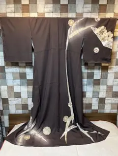 新品未使用品　しつけ糸付き　お仕立て　訪問着　薄いブラウン　着丈165センチ