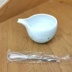 【未使用】橘吉 陶器製 片口 鉢 ドレッシングボウル 泡立て器付きのサムネイル