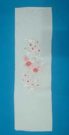 花柄刺繍の半衿―4 半襟 半えり 振り袖 振袖 はんえり 成人式 前撮り