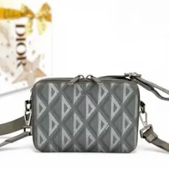 美品　クリスチャンディオール CDダイヤモンド ショルダーバッグ　メッセンジャー