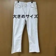 ZARA ストレッチの効いたデニムパンツ