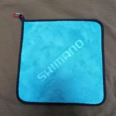 SHIMANO マイクロファイバータオル 青 カラビナ付き　シマノ　新品未使用品