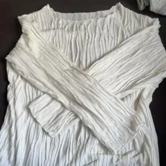 GRLウェーブシアーカットトップス