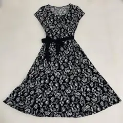 未使用級 ローラアシュレイ ロングワンピース 花柄 リボン 軽量