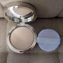 ☆misaki様☆専用CLARINS プレストパウダー 02 light 10gのサムネイル