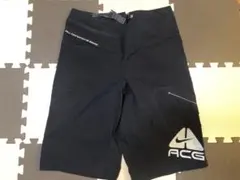 Nike ACG ショートパンツ ブラック