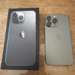 Apple iPhone 13 Pro グラファイトのサムネイル