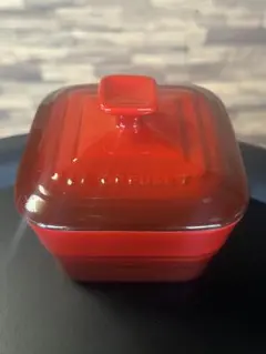 LE CREUSET ストーンウェア レッド ミニ ココットのサムネイル