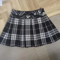 BURBERRY　チェック スカート　プリーツ　ベルト　ブラック 38