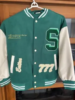 緑色 Lロゴ スタジャン