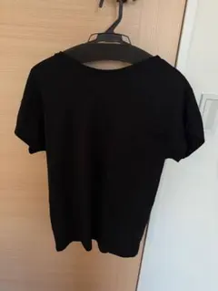 ETRÉ ブラック Tシャツ Mのサムネイル