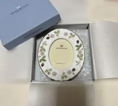 【未使用品】Wedgwood ワイルドストロベリー　フォトフレーム　写真立て