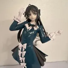 【セール中】 Ado ラウンドワン　フィギュア　winterのサムネイル