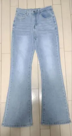 ハイウエストフレアデニムパンツ