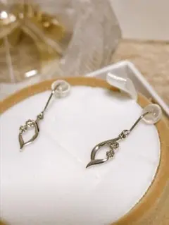 4℃ ダイヤモンド ホワイトゴールドピアス【ケースと箱付き】