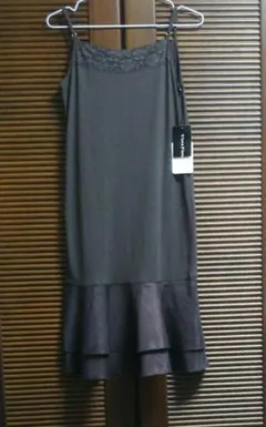 【限定 SALE】未使用 タグ付き ラピーヌ ブラウン ひざ丈下 ワンピースのサムネイル