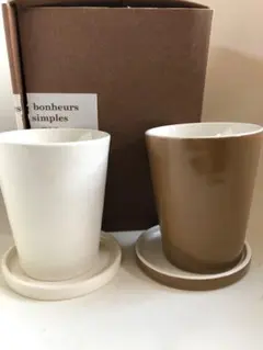 ホワイト・ブラウン陶器カップ&ソーサー2個セット