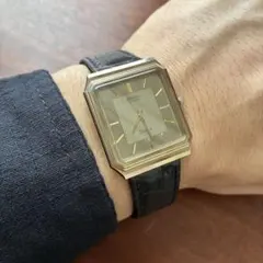 稼働 新品電池 seiko dolce レクタンギュラー タンク tank 時計 - メルカリ