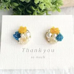 No.27　黄×水色のかすみ草×パール　ピアス/イヤリング　ハンドメイド