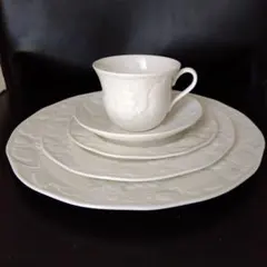 【完全未使用品】 黒壺  / ストロベリー＆バイン 食器セット 2025年最新】ストロベリー バイン 22㎝の人気アイテム - メルカリ