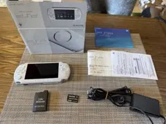 PSP-3000PW 外箱、説明書、メモリー付