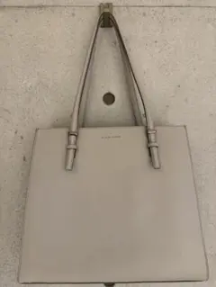 チャールズ&キース　クラシックダブルハンドルトートバッグ