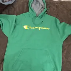 Champion 緑色 フード付きパーカー