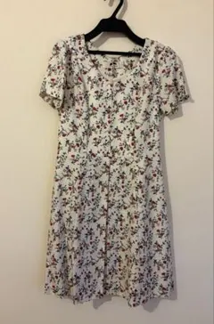 Supreme.La.La. 花柄ワンピース くるみボタン