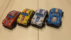 ブリキ製 ミニカー 4台セット　レトロおもちゃのサムネイル
