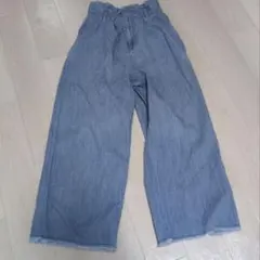ライトブルーデニムワイドパンツ150㎝
