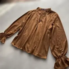 アズノウアズピンキー　プルオーバー　キャメル