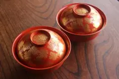 時代逸品！上質金縁朱漆に極上薬玉蝶蒔絵の映える煮物椀2点（検輪島塗