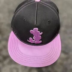 ミッキーマウス キャップ 黒とピンク