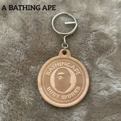 A BATHING APE アベイシングエイプ　APE レザー　キーホルダーのサムネイル
