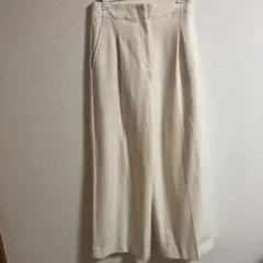 美品⭐︎プラステ　ホワイトMワイドパンツ センタープリーツ入り