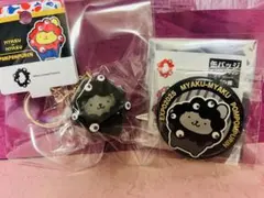 大阪関西万博　黒ミャクミャク　ポムポムプリン　キーホルダー&缶バッチ