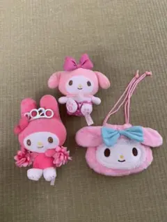マイメロディ　マスコットキーホルダーと巾着