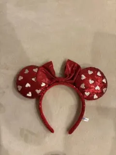 ディズニー 赤　ハート型スパンコールカチューシャ