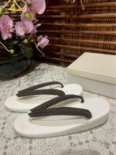 Item thumbnail for item 5aacfdc1-5bff-4cfa-8410-0b06ec2c025a