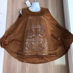 新品】切り絵　デザイン　トップス　欧風　教会のサムネイル