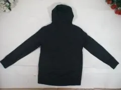 96932 アンダーアーマー　パーカー　黒　MD