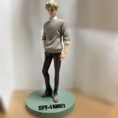 SPY×FAMILY のロイドフォージャーのフィギュアです。