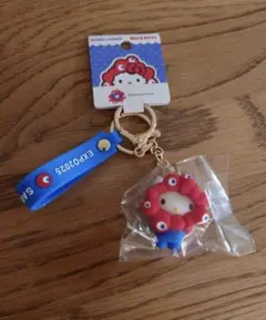 大阪関西万博　会場限定 ミャクミャク サンリオなりきりキーホルダー キティ